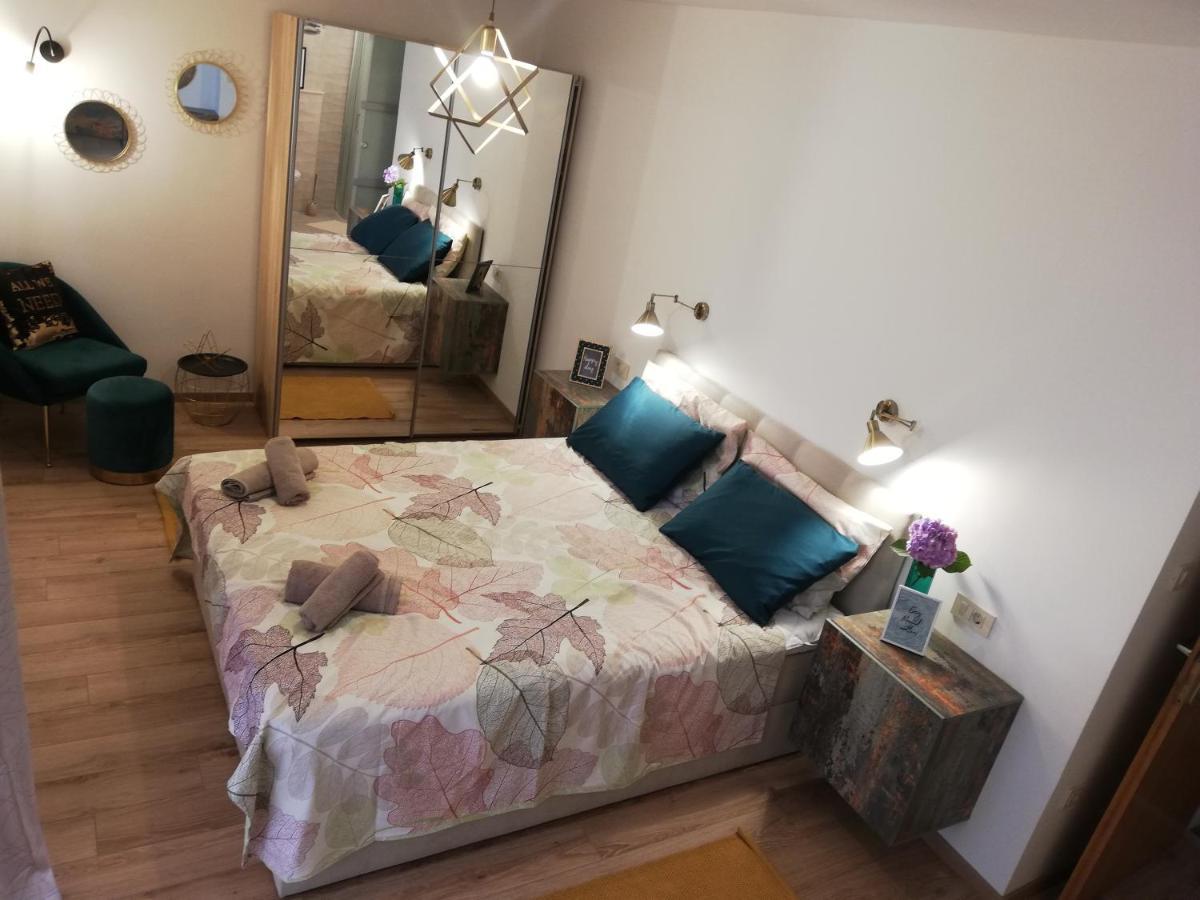 Riviera Rooms And Apartments Palit Buitenkant foto