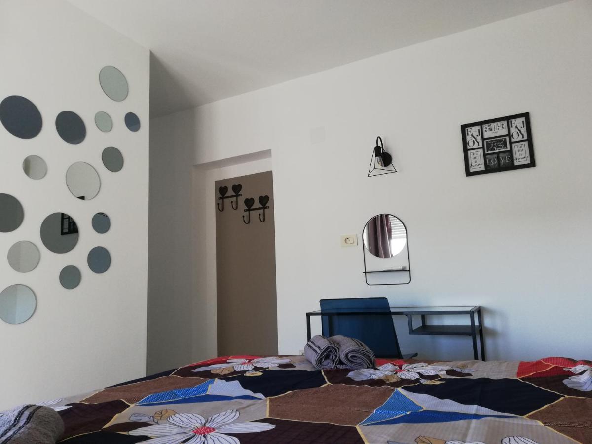 Riviera Rooms And Apartments Palit Buitenkant foto