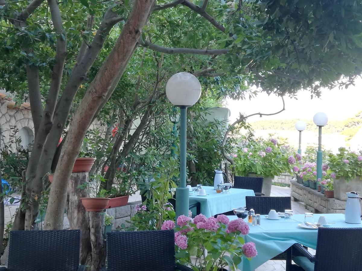 Riviera Rooms And Apartments Palit Buitenkant foto