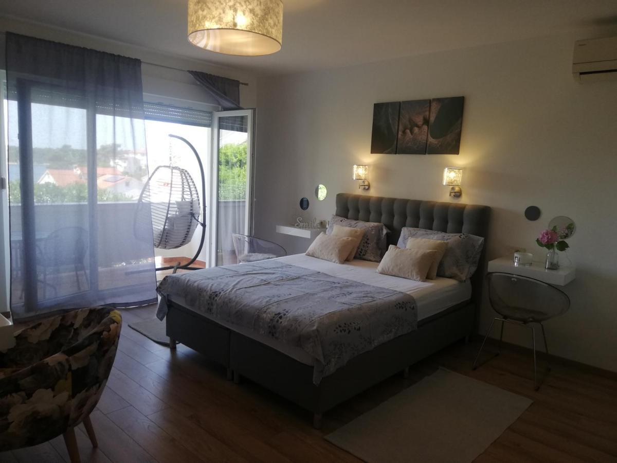 Riviera Rooms And Apartments Palit Buitenkant foto
